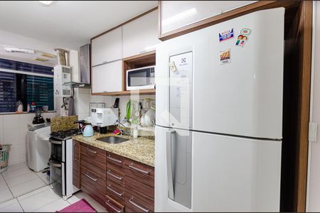 Apartamento à venda com 98m², 2 quartos e 1 vagaCozinha 