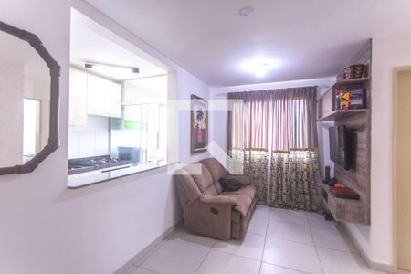 Sala de estar de apartamento para alugar com 2 quartos, 48m² em Taboão, São Bernardo do Campo