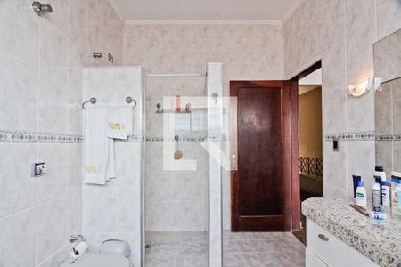 Casa à venda com 250m², 3 quartos e 6 vagas Casa à venda com 250m², 3 quartos e 6 vagasBanheiro