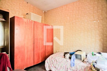 Casa à venda com 250m², 3 quartos e 6 vagas Casa à venda com 250m², 3 quartos e 6 vagasQuarto de Serviço