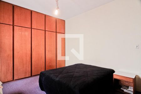 Casa à venda com 250m², 3 quartos e 6 vagas Casa à venda com 250m², 3 quartos e 6 vagasQuarto 1