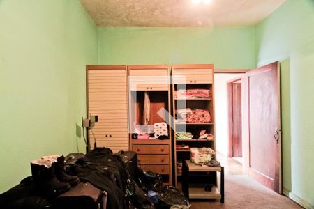 Casa à venda com 250m², 3 quartos e 6 vagas Casa à venda com 250m², 3 quartos e 6 vagasQuarto 2