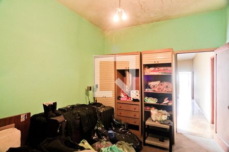 Casa à venda com 250m², 3 quartos e 6 vagas Casa à venda com 250m², 3 quartos e 6 vagasQuarto 2