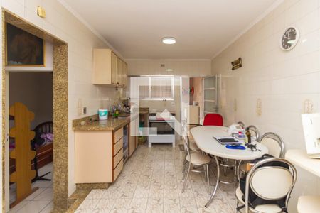 Casa à venda com 247m², 5 quartos e 2 vagasCozinha 