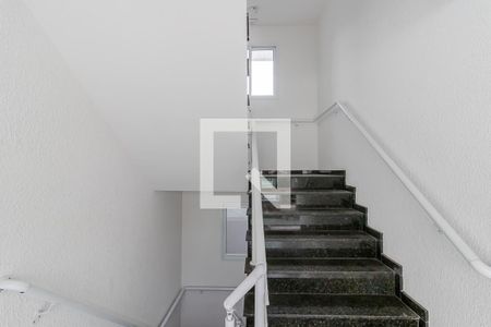 Apartamento à venda com 30m², 1 quarto e sem vaga Apartamento à venda com 30m², 1 quarto e sem vagaEscadas
