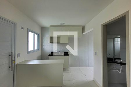 Cozinha de apartamento para alugar com 1 quarto, 32m² em Bosque da Saúde, São Paulo