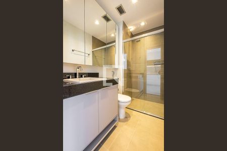 Banheiro de apartamento para alugar com 1 quarto, 45m² em Jardins, São Paulo