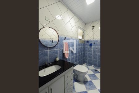 Casa à venda com 430m², 4 quartos e 5 vagasBanheiro da Suíte 1