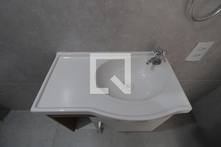 Apartamento para alugar com 120m², 2 quartos e sem vagaBanheiro