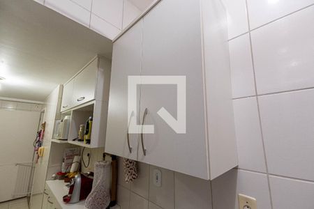 Apartamento à venda com 72m², 2 quartos e 1 vagaÁrea de Serviço
