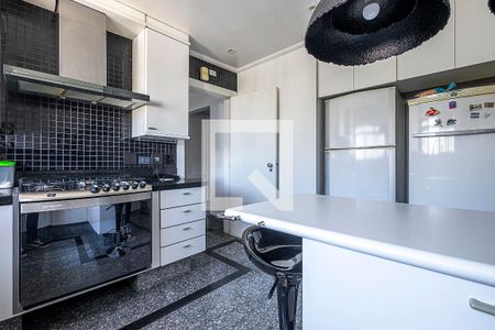 Apartamento à venda com 394m², 4 quartos e 5 vagas Apartamento à venda com 394m², 4 quartos e 5 vagasCozinha
