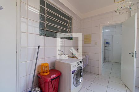 Apartamento à venda com 150m², 3 quartos e 1 vagaÁrea de Serviço