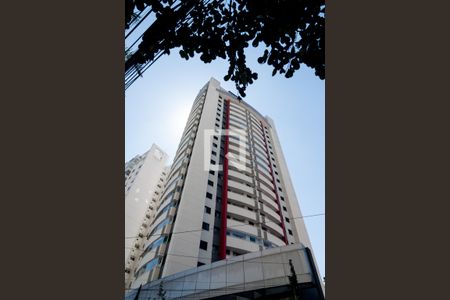 Apartamento para alugar com 55m², 2 quartos e 1 vaga Apartamento para alugar com 55m², 2 quartos e 1 vagaFachada