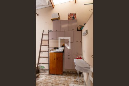 Casa à venda com 180m², 3 quartos e 2 vagasÁrea de Serviço