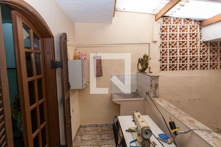 Casa à venda com 180m², 3 quartos e 2 vagasÁrea de Serviço