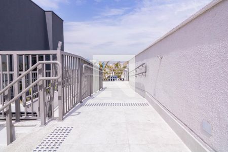 Studio à venda com 24m², 1 quarto e sem vaga Studio à venda com 24m², 1 quarto e sem vagaÁrea comum - Piscina