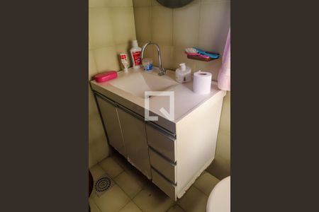 Casa de condomínio à venda com 293m², 5 quartos e 3 vagasBanheiro Social