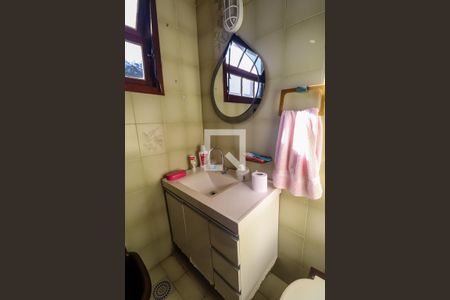 Casa de condomínio à venda com 293m², 5 quartos e 3 vagasBanheiro Social