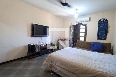 Casa de condomínio à venda com 293m², 5 quartos e 3 vagasQuarto 2