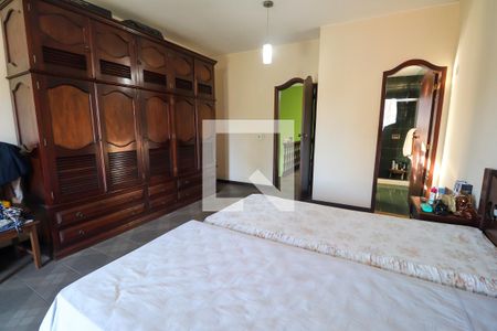 Casa de condomínio à venda com 293m², 5 quartos e 3 vagasSuíte 2