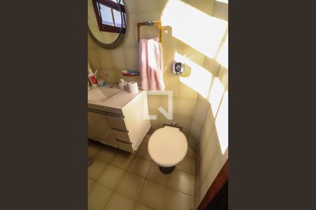 Casa de condomínio à venda com 293m², 5 quartos e 3 vagasBanheiro Social