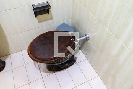 Casa de condomínio à venda com 293m², 5 quartos e 3 vagasLavabo