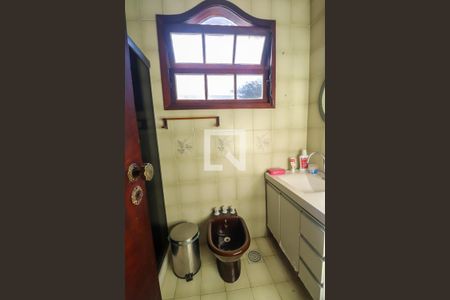 Casa de condomínio à venda com 293m², 5 quartos e 3 vagasBanheiro Social