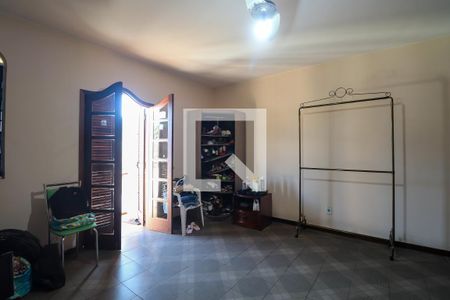 Casa de condomínio à venda com 293m², 5 quartos e 3 vagasQuarto 3