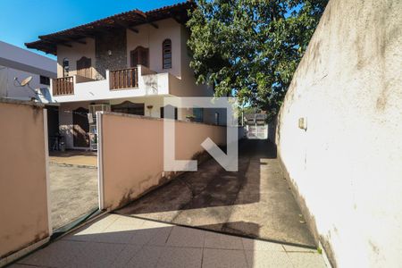 Casa de condomínio à venda com 170m², 2 quartos e 6 vagas Casa de condomínio à venda com 170m², 2 quartos e 6 vagasQuintal