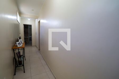Casa de condomínio à venda com 170m², 2 quartos e 6 vagas Casa de condomínio à venda com 170m², 2 quartos e 6 vagasCorredor
