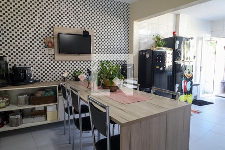 Casa de condomínio à venda com 170m², 2 quartos e 6 vagas Casa de condomínio à venda com 170m², 2 quartos e 6 vagasCozinha