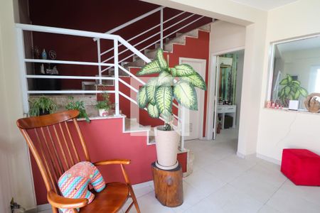 Casa de condomínio à venda com 170m², 2 quartos e 6 vagas Casa de condomínio à venda com 170m², 2 quartos e 6 vagasSala