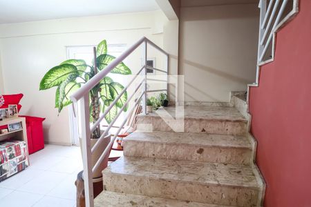 Casa de condomínio à venda com 170m², 2 quartos e 6 vagas Casa de condomínio à venda com 170m², 2 quartos e 6 vagasSala