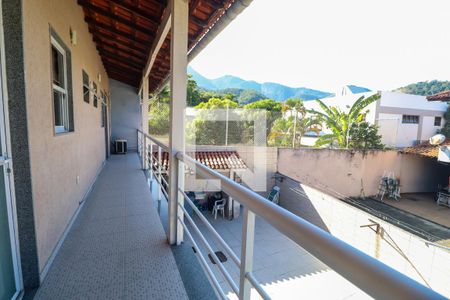 Casa de condomínio à venda com 170m², 2 quartos e 6 vagas Casa de condomínio à venda com 170m², 2 quartos e 6 vagasVaranda