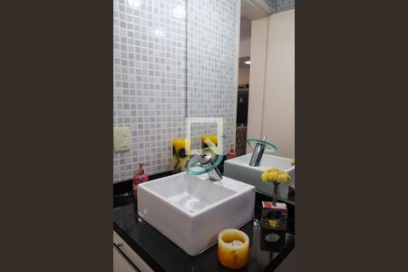 Casa de condomínio à venda com 170m², 2 quartos e 6 vagas Casa de condomínio à venda com 170m², 2 quartos e 6 vagasBanhiero Social