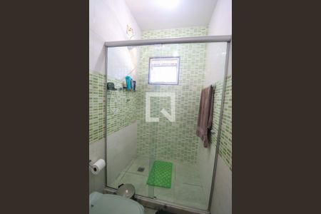 Casa de condomínio à venda com 170m², 2 quartos e 6 vagas Casa de condomínio à venda com 170m², 2 quartos e 6 vagasBanheiro da Suíte 2