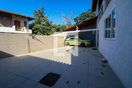 Casa de condomínio à venda com 170m², 2 quartos e 6 vagas Casa de condomínio à venda com 170m², 2 quartos e 6 vagasQuintal