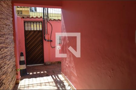 Casa para alugar com 100m², 2 quartos e sem vagaÁrea Externa