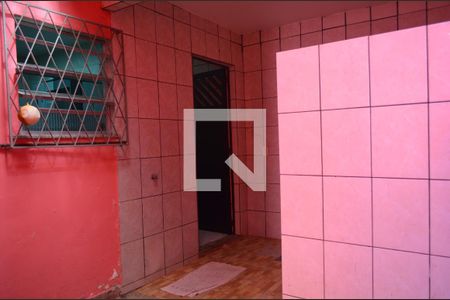 Casa para alugar com 100m², 2 quartos e sem vagaÁrea Externa