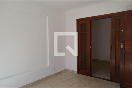 Sala de casa para alugar com 2 quartos, 100m² em Taquara, Rio de Janeiro