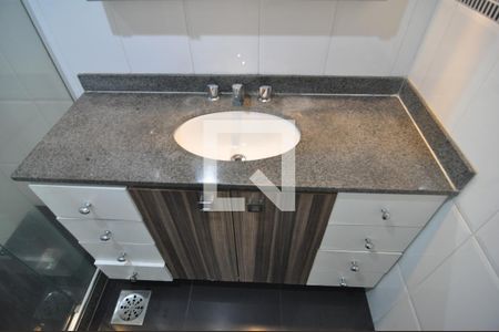 Apartamento à venda com 91m², 3 quartos e 1 vagaBanheiro do Corredor