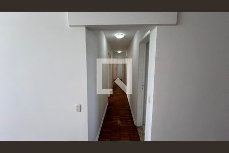 Corredor de apartamento para alugar com 3 quartos, 116m² em Cerqueira César, São Paulo