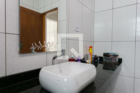 Casa à venda com 160m², 2 quartos e 1 vagaBanheiro 1