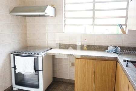 Casa à venda com 220m², 4 quartos e 4 vagasCozinha