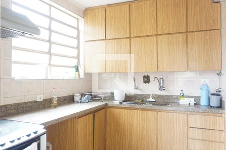 Casa à venda com 220m², 4 quartos e 4 vagasCozinha