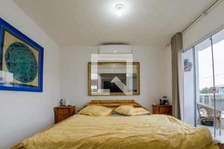 Suíte de casa para alugar com 3 quartos, 180m² em São João do Rio Vermelho, Florianópolis