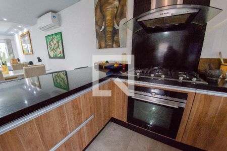 Casa para alugar com 180m², 3 quartos e 2 vagas Casa para alugar com 180m², 3 quartos e 2 vagasCozinha