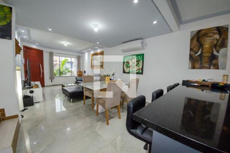 Casa para alugar com 180m², 3 quartos e 2 vagas Casa para alugar com 180m², 3 quartos e 2 vagasCozinha