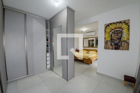 Casa para alugar com 180m², 3 quartos e 2 vagas Casa para alugar com 180m², 3 quartos e 2 vagasSuíte
