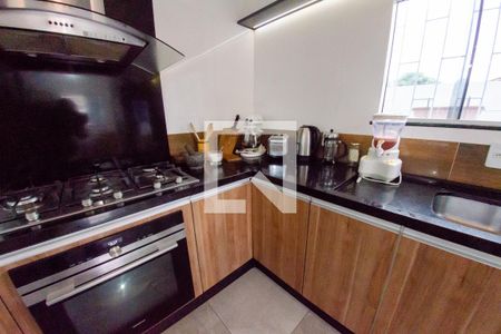 Casa para alugar com 180m², 3 quartos e 2 vagas Casa para alugar com 180m², 3 quartos e 2 vagasCozinha